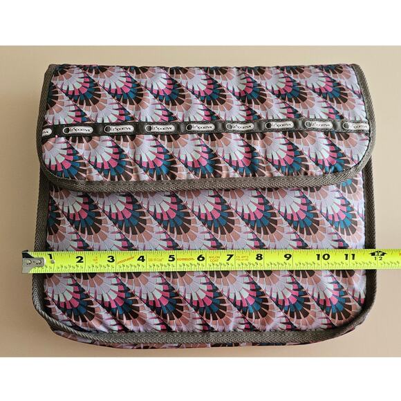 EUC LeSportsac Laptop Sleeve Bag Carrier Multi-Colored   12 X 11 x 1.5 - Picture 3 of 8